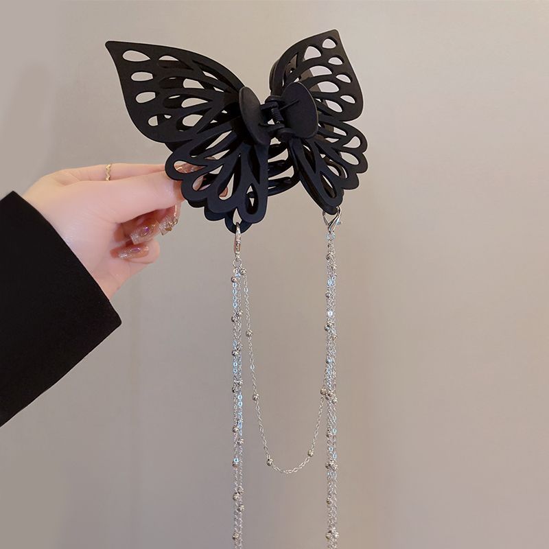 Butterfly Tassel Claw